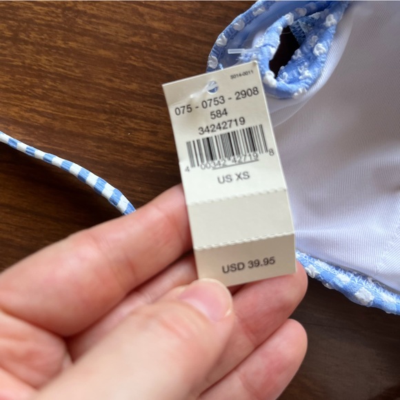 Blue seersucker bikini top, size extra small, never worn, new with tags - Picture 6 of 6